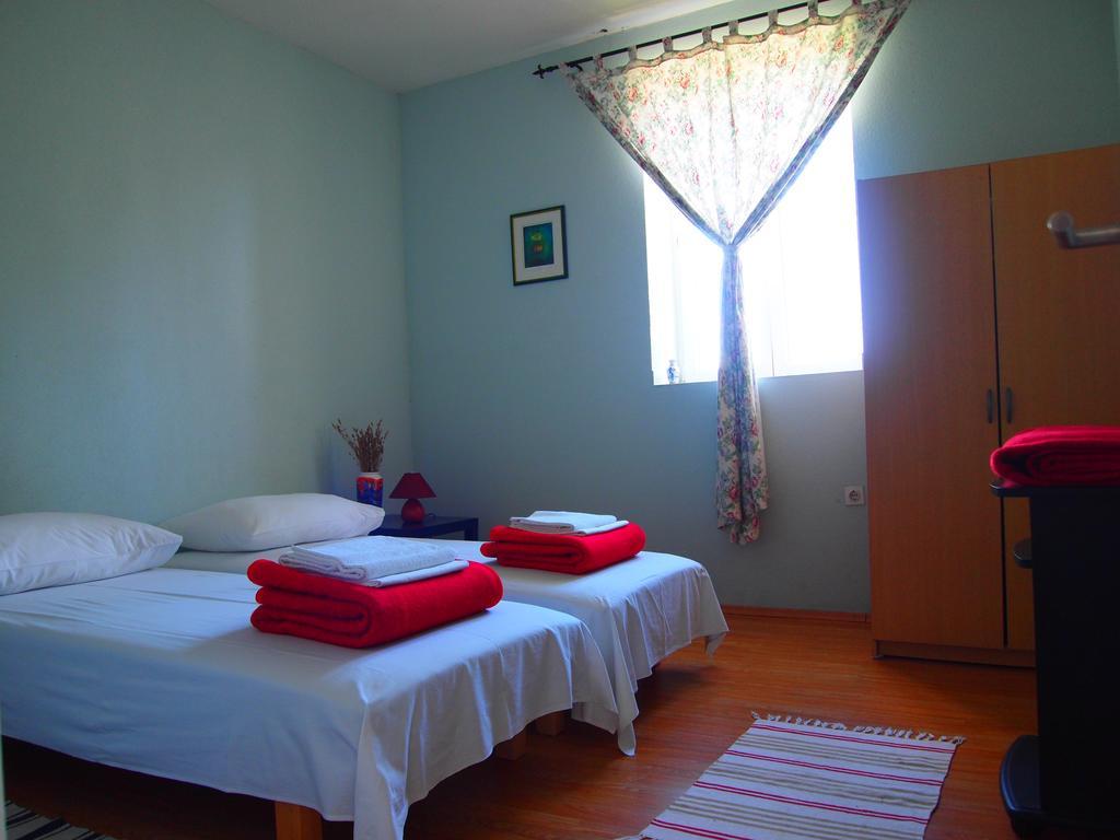 Phara HostelGdinj エクステリア 写真